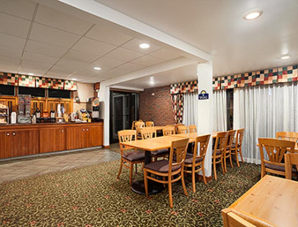 Days Inn By Wyndham Rutland/Killington Area Exterior foto